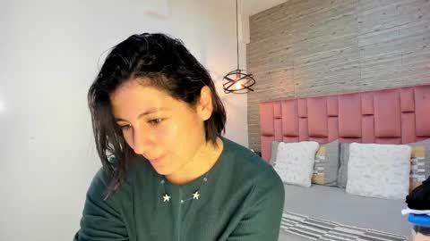 Snapshot of sarahdeyvis chatting on February 11, 1:20 pm Sarah Deyvis online show from February 11, 1:20 pm