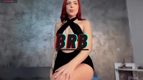 sarahgrant_ online show from July 11, 3:17 am