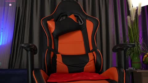 Sarahjadore online show from January 28, 7:53 pm