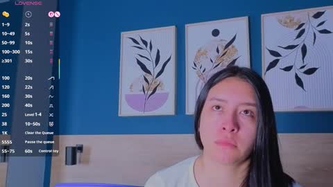 Snapshot of sarahmiler_ chatting on October 20, 11:46 am Sarah online show from October 20, 11:46 am