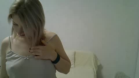 sarahphelps online show from December 2, 9:39 pm