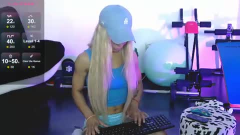 sarahraiynex online show from June 16, 10:49 am