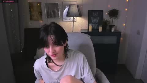 Sarah online show from March 11, 3:58 pm