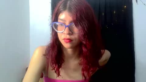 Sarah  online show from February 22, 8:15 pm