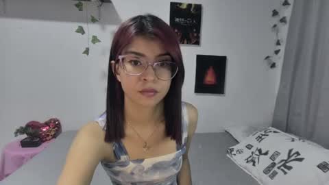 Sarah  online show from June 14, 6:19 pm