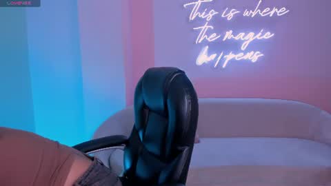 Sarah  independent model online show from July 29, 4:12 am