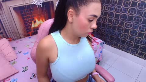 Snapshot of sarak_ chatting on January 9, 11:58 am Sara online show from January 9, 11:58 am