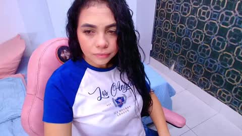 Snapshot of sarak_ chatting on February 6, 11:53 am Sara online show from February 6, 11:53 am