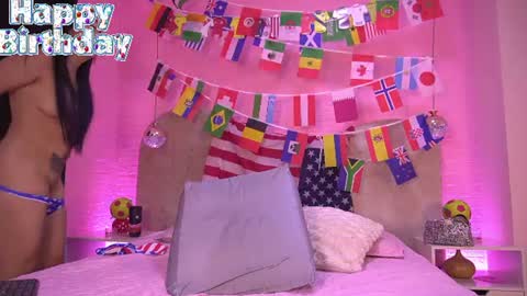Sara  online show from July 4, 12:01 pm