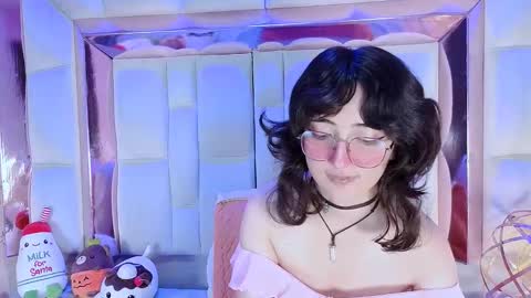 sara  online show from March 6, 6:30 am