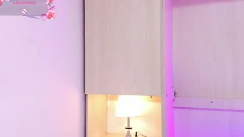 SARA  online show from March 17, 8:13 pm