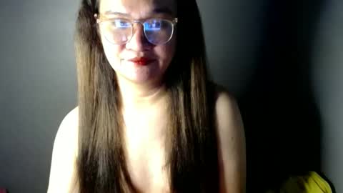 saraparba090920 online show from May 14, 5:41 pm