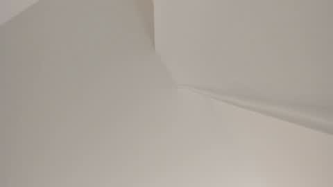 Snapshot of sarasaenz__ chatting on February 4, 11:27 am online show from February 4, 11:27 am