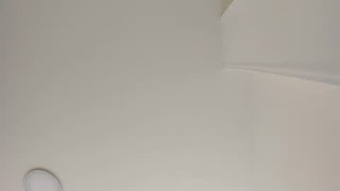 Snapshot of sarasaenz__ chatting on December 23, 12:08 pm online show from December 23, 12:08 pm