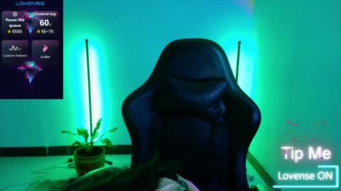 Sara online show from May 14, 2:12 pm