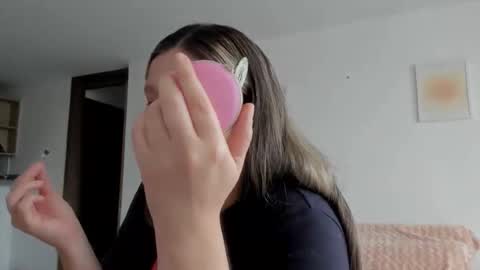 Sara  sarasmithfun by instagram online show from June 4, 3:49 pm