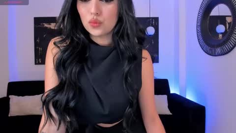 Sara Winstone online show from February 12, 8:07 pm