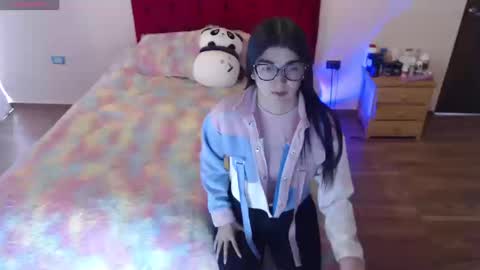 Snapshot of saray_honey1 chatting on September 24, 8:08 pm saray online show from September 24, 8:08 pm