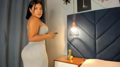 Sara  online show from April 29, 8:03 pm