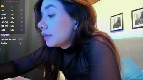 Snapshot of sarita_mendoza chatting on October 12, 6:49 am sarita online show from October 12, 6:49 am