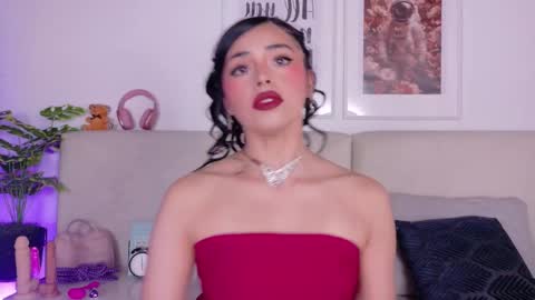 Sara online show from March 4, 10:27 pm