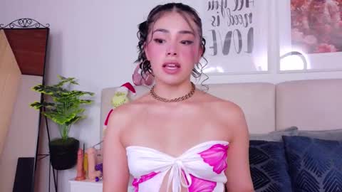 Sara online show from November 27, 9:28 pm