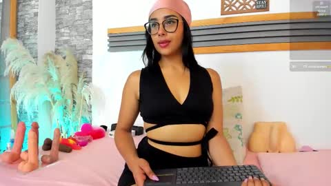 Sara online show from March 14, 2:45 am