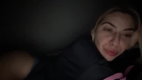 Sarrah online show from January 28, 10:56 pm