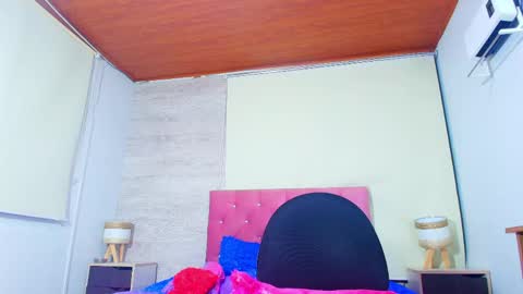 Sary  online show from April 21, 3:35 am