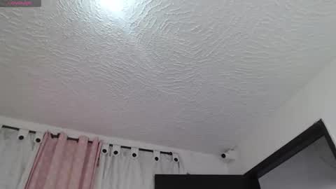 sasha_bigboobs_ online show from May 11, 9:45 pm