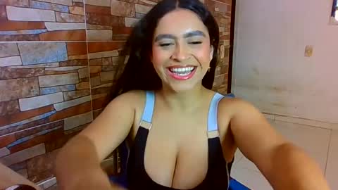 Snapshot of sasha_rose23 chatting on February 20, 6:57 pm Camila online show from February 20, 6:57 pm