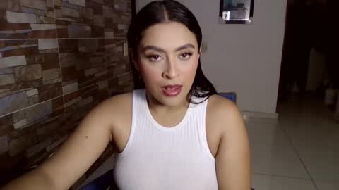 Snapshot of sasha_rose23 chatting on December 19, 8:02 pm Camila online show from December 19, 8:02 pm