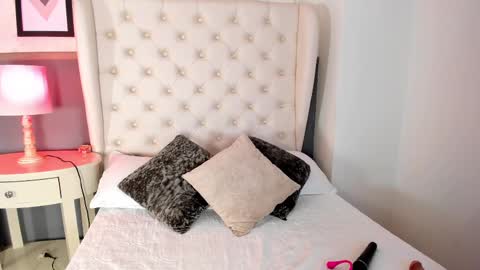 Camila  online show from September 29, 12:43 pm