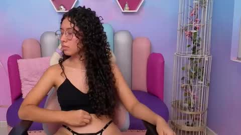 SashaMonroee  online show from October 28, 4:40 am