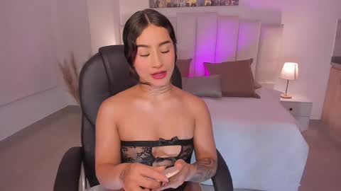 saskia litt online show from November 29, 5:22 am