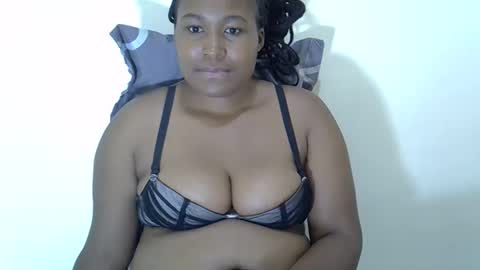 Snapshot of sasshun chatting on October 15, 9:39 pm sassy online show from October 15, 9:39 pm