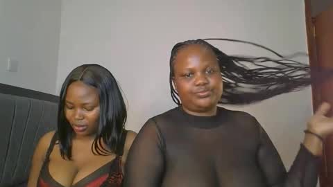 sassie_bee online show from October 19, 6:54 pm