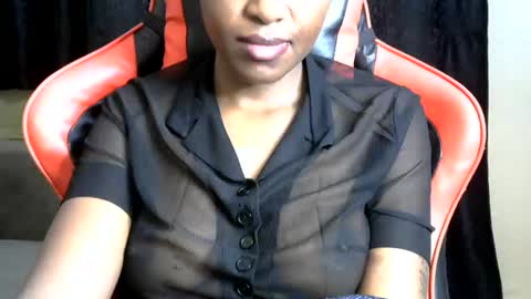 sassy_lyne online show from July 30, 3:07 am