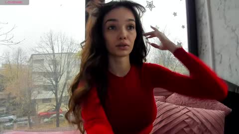 Snapshot of sassyt33n chatting on December 7, 9:39 am sassyt33n online show from December 7, 9:39 am