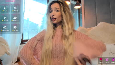 Snapshot of sassyt33n chatting on September 26, 9:40 am sassyt33n online show from September 26, 9:40 am