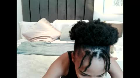 sasyylissaa online show from May 14, 9:59 am