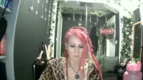 SaucySky online show from April 28, 12:19 am