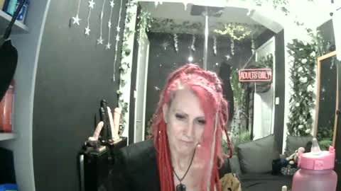 SaucySky online show from April 29, 8:47 pm