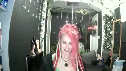 SaucySky online show from June 9, 8:41 pm