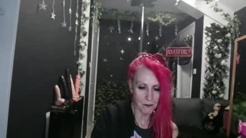 SaucySky online show from March 1, 11:59 pm