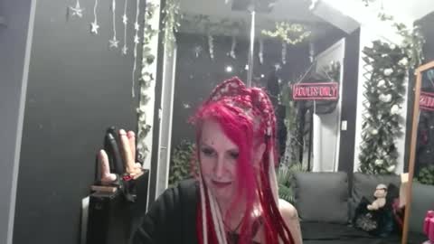 SaucySky online show from March 8, 12:18 am