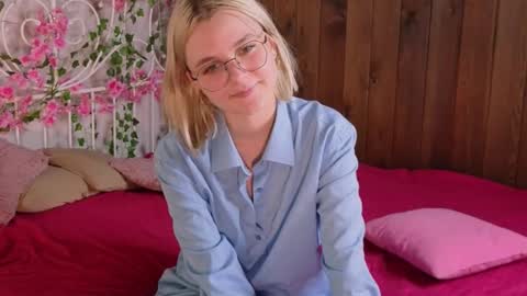 savannahshor online show from October 10, 9:36 am