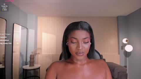 S a v a n n a h  online show from July 6, 3:03 pm