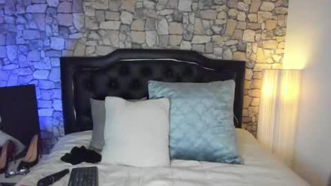 Scarlat Diamond  online show from November 1, 9:35 am