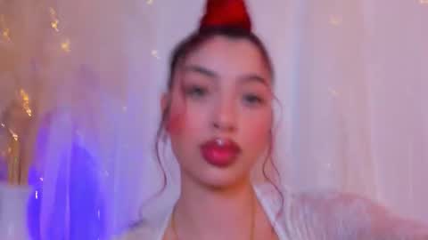 scarleett jones online show from October 22, 11:32 pm